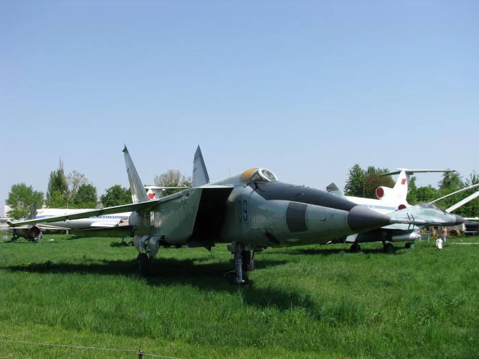 МіГ-25