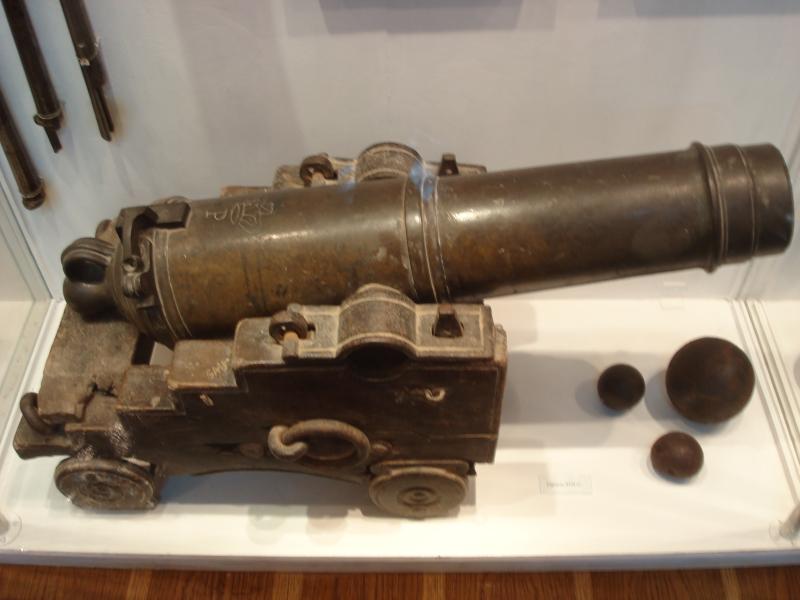 Корсунь музей козацька гармата