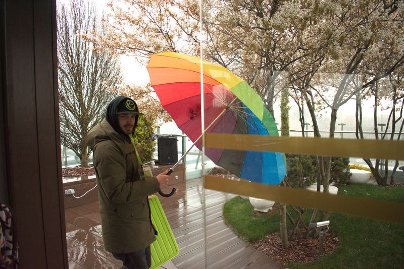 кольорова парасолька