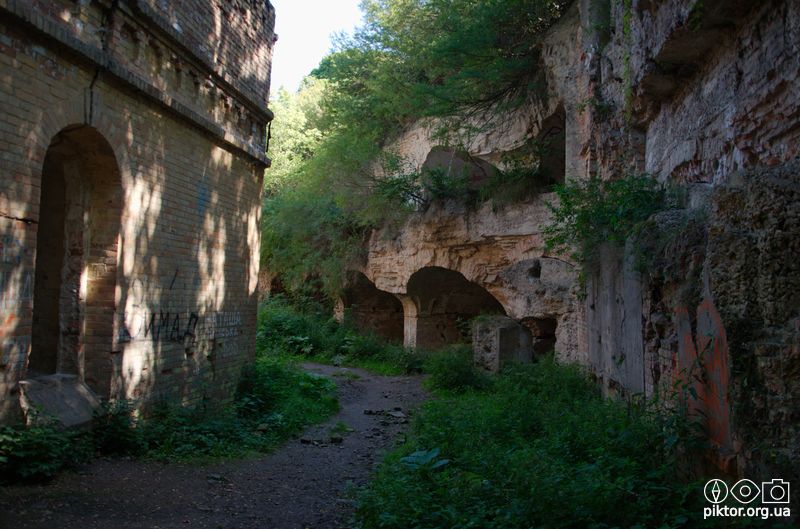 Тараканівський форт