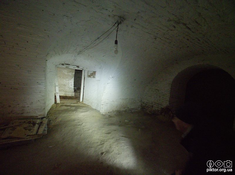 Зала в підземеллі